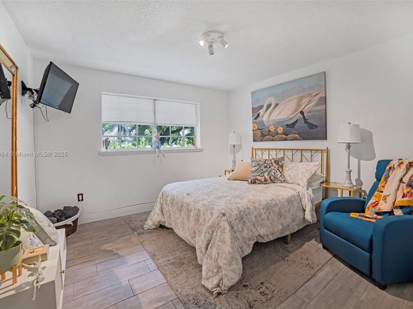 14606 SW 153rd Pl, Miami FL 33196