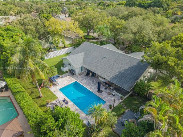 14606 SW 153rd Pl, Miami FL 33196