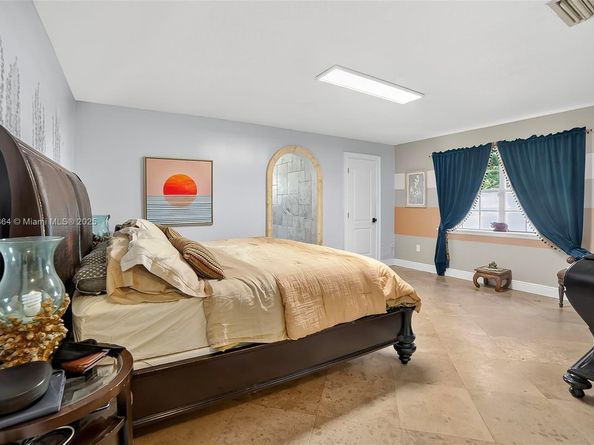 14606 SW 153rd Pl, Miami FL 33196