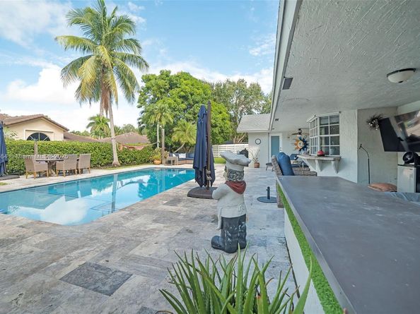 14606 SW 153rd Pl, Miami FL 33196