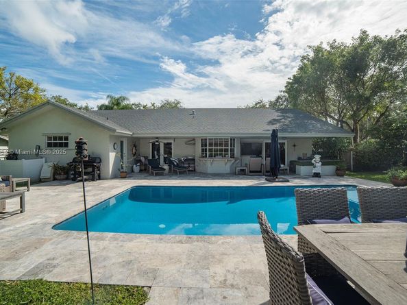 14606 SW 153rd Pl, Miami FL 33196