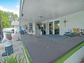 14606 SW 153rd Pl, Miami FL 33196
