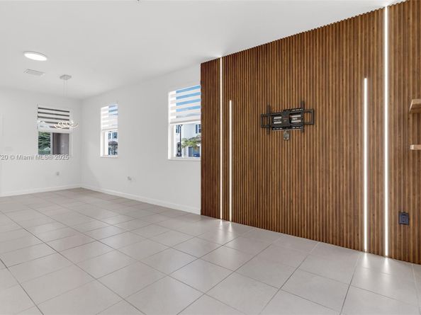12373 NW 24th Pl, Miami FL 33167
