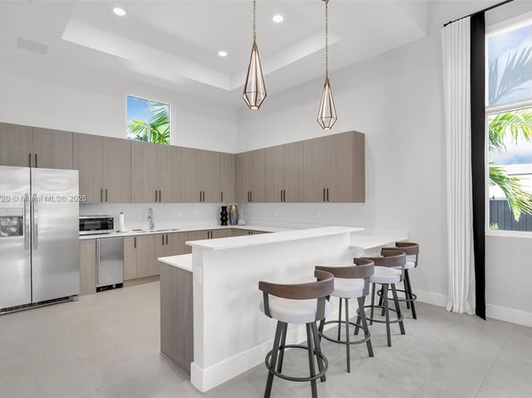 12373 NW 24th Pl, Miami FL 33167