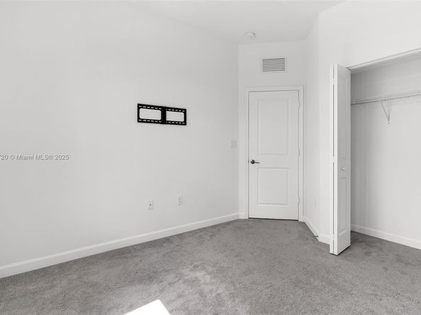 12373 NW 24th Pl, Miami FL 33167