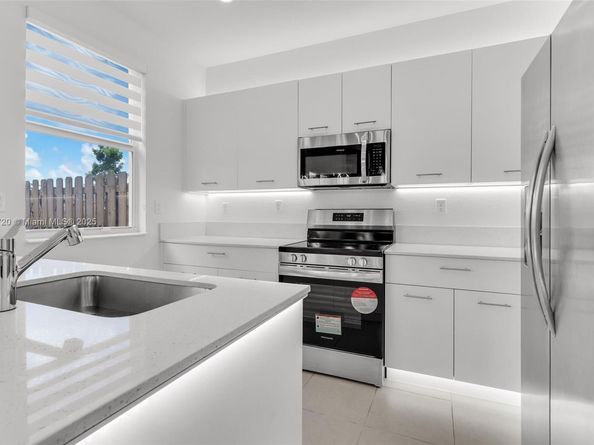 12373 NW 24th Pl, Miami FL 33167