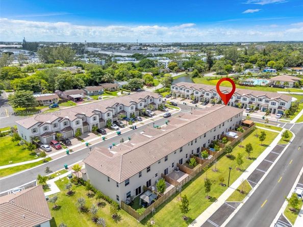 12373 NW 24th Pl, Miami FL 33167