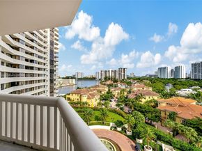 1000 Island Blvd 1004, Aventura FL 33160