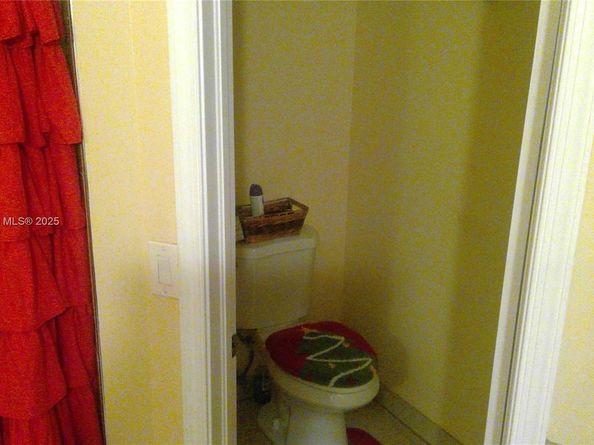 1071 SW 101st Ter, Pembroke Pines FL 33025