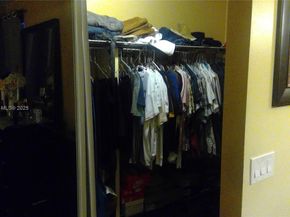 1071 SW 101st Ter, Pembroke Pines FL 33025