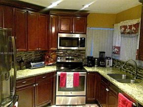 1071 SW 101st Ter, Pembroke Pines FL 33025