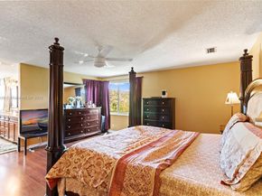 1071 SW 101st Ter, Pembroke Pines FL 33025