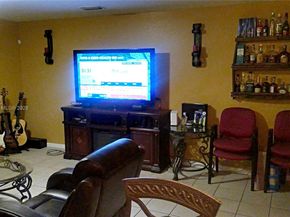 1071 SW 101st Ter, Pembroke Pines FL 33025