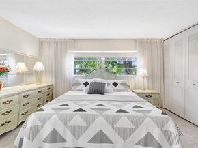 5002 NW 35th St 210, Lauderdale Lakes FL 33319