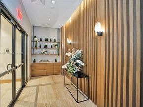 16385 Biscayne Blvd 2901 +2 Parking, North Miami Beach FL 33160