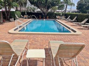 2400 NE 10th St 203, Pompano Beach FL 33062