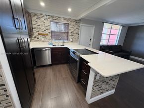 2400 NE 10th St 203, Pompano Beach FL 33062