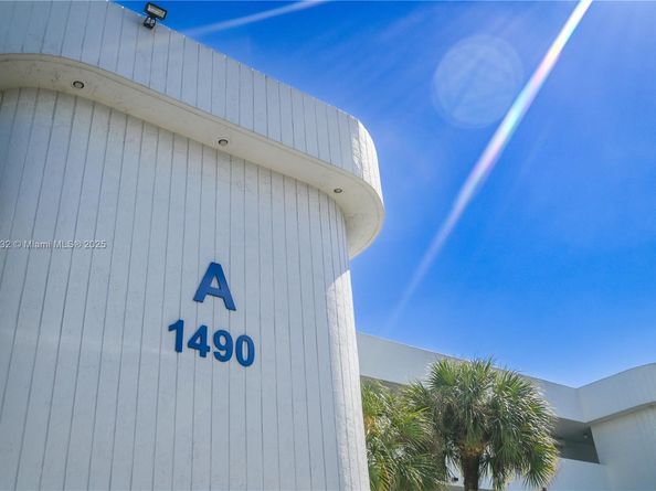 1490 Sheridan St 12A, Hollywood FL 33020