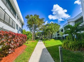 1490 Sheridan St 12A, Hollywood FL 33020