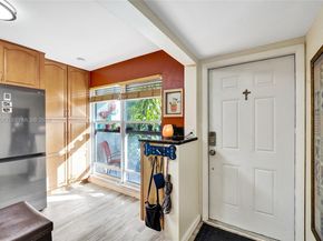 3302 Farragut St 5C, Hollywood FL 33021