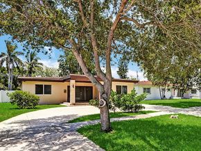 1318 Washington St, Hollywood FL 33019