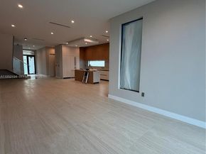 1637 Monroe St, Hollywood FL 33020