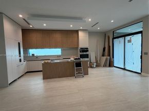 1637 Monroe St, Hollywood FL 33020