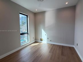 1637 Monroe St, Hollywood FL 33020