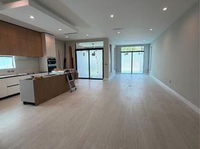 1637 Monroe St, Hollywood FL 33020