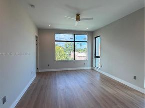 1637 Monroe St, Hollywood FL 33020