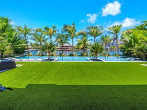 110 Holiday Dr, Hallandale Beach FL 33009