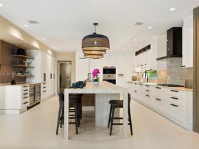 110 Holiday Dr, Hallandale Beach FL 33009