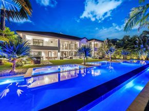 110 Holiday Dr, Hallandale Beach FL 33009
