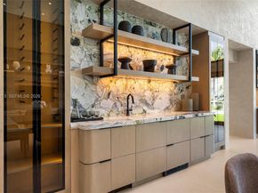 110 Holiday Dr, Hallandale Beach FL 33009