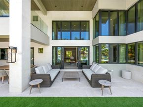 110 Holiday Dr, Hallandale Beach FL 33009