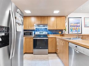 4347 SW 70th Ter, Davie FL 33314