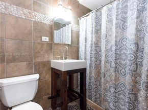 1255 Marseille Dr 125, Miami Beach FL 33141