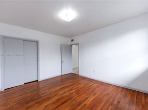 1255 Marseille Dr 125, Miami Beach FL 33141