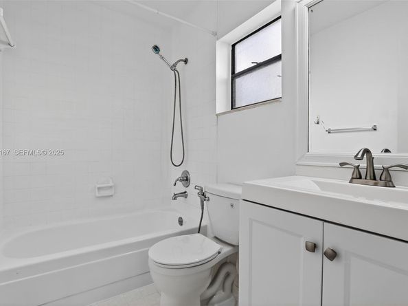 9703 N New River Canal Rd 103, Plantation FL 33324