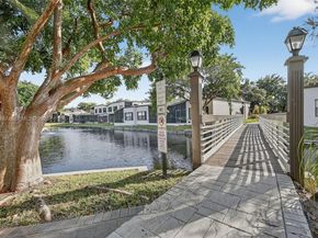 9703 N New River Canal Rd 103, Plantation FL 33324