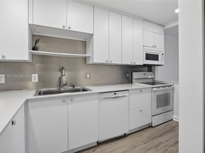 9703 N New River Canal Rd 103, Plantation FL 33324