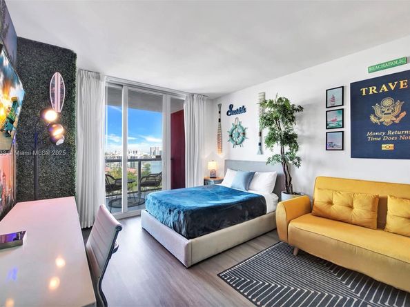 2602 E Hallandale Beach Blvd R1610, Hallandale Beach FL 33009