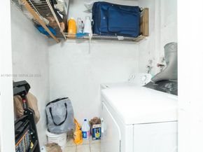 7500 NW 17th St 207, Plantation FL 33313