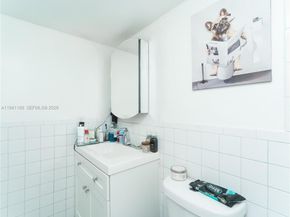 7500 NW 17th St 207, Plantation FL 33313