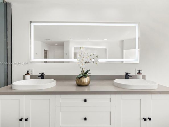 13150 SW 69th Ave, Pinecrest FL 33156