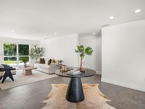 13150 SW 69th Ave, Pinecrest FL 33156