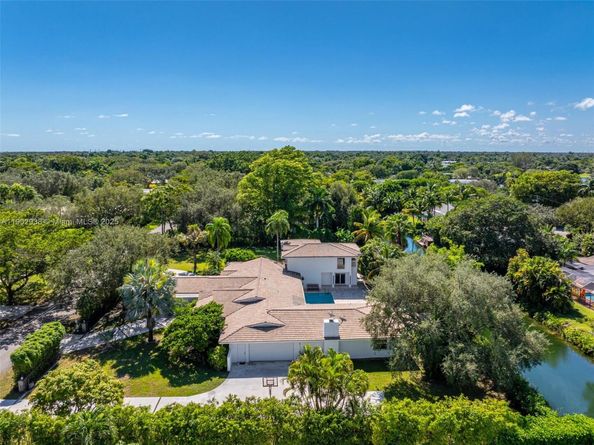 13150 SW 69th Ave, Pinecrest FL 33156