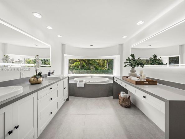 13150 SW 69th Ave, Pinecrest FL 33156