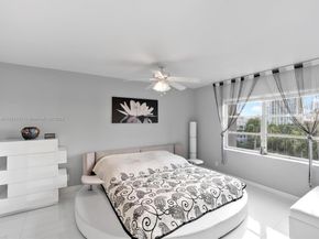 200 Diplomat Pkwy 721, Hallandale Beach FL 33009