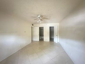 523 Trace Cir 105, Deerfield Beach FL 33441